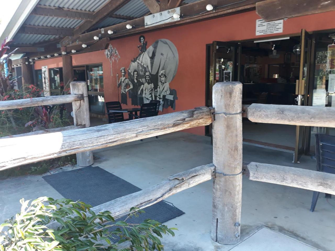 Speewah Country Tavern Dış mekan fotoğraf